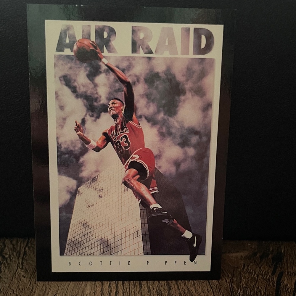 Air Raid Basketball Card Scottie Pippen